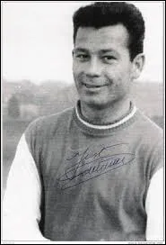Dans quel sport s'est illustré Just Fontaine dans les années 50-60 ?