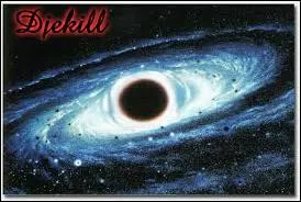 Djekill était en train d'emballer des cadeaux confectionnés pour ses camarades lorsqu'il entendit un drôle de bruit dans l'un de ses cadeaux. Lorsqu'il l'ouvrit, il fut ... par ce dernier !