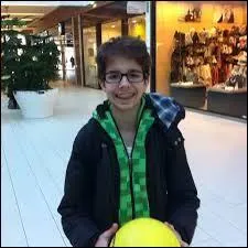 Je m'appelle Tom.
Qui suis-je ?