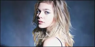 Qui est cette chanteuse ?