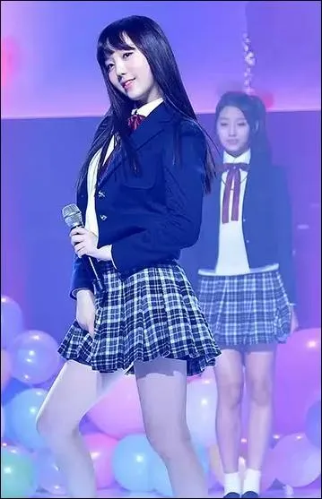 À quelle chanson correspond cette tenue  ?