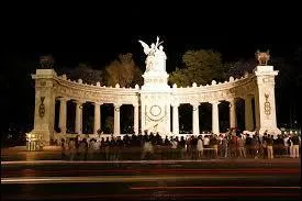 Dans quelle ville peut-on voir ce monument ?