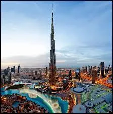 Dans quelle ville peut-on voir la tour la plus haute du monde ?