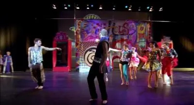 Sur quoi dansent-ils tous à la fin ?