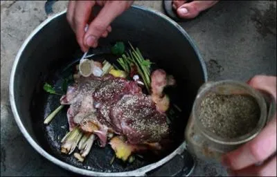 La viande de chat est interdite en Europe, sauf dans certains pays comme la Suisse et l'Italie. En France, qu'en est-il ?