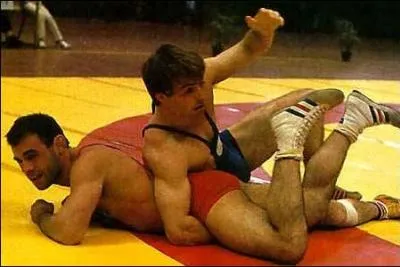 Combien de temps l'adversaire doit-il avoir le dos au sol ?