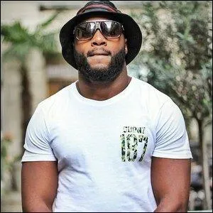 Qui est ce chanteur ?