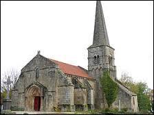 Voici l'église de la Sainte-Trinité, à Autry-Issards. Village auvergnat de l'arrondissement de Moulins , il se situe dans le département ...