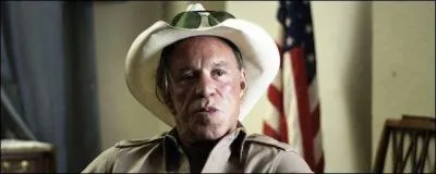 Il a connu un énorme succès, puis le bistouri est passé par là, trouvez le titre d'une célèbre chanson !