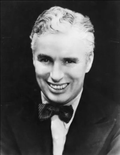 Ce grand artiste a marqué l'histoire du cinéma muet avec 65 années de carrière et plus de 80 films à son actif. Quelle distinction lui est remis au nom de la France lors du Festival de Cannes" en 1971 ?