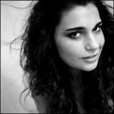 Et pour finir pour cette émission.
Qui est cette autre coanimatrice du 6/9 ?