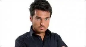 Et enfin dernière émission, quel est le nom de cet animateur ?