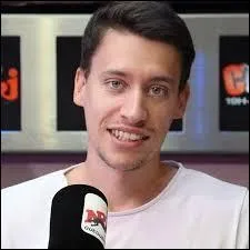 Quel est le surnom de Gaëtan Serais dans l'émission du soir sur NRJ ?