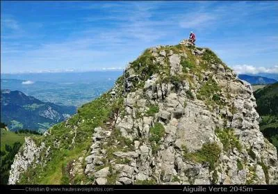 Quel est le nom de cette montagne du Massif des Bornes en Haute-Savoie ?