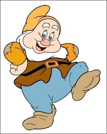 Comment s'appelle ce nain qui accompagne Blanche-Neige ?