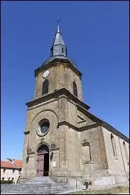 Voici l'église Saint-Jean, à Sommauthe. Commune Ardennaise, elle se situe en région ...
