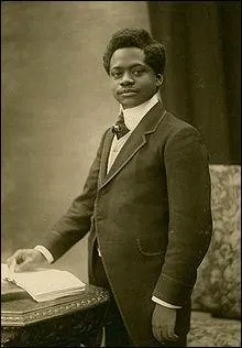 Où Paul Panda Farnana a-t-il fait ses études ?