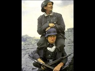 En tout cas, ils peuvent me tuer, je ne parlerai pas ! - Mais moi non plus, ils peuvent vous tuer, je ne parlerai pas !