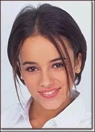 D'après les paroles de la chanson "J'en ai marre" d'Alizée, quel légume l'a fait vomir sous la couette ?