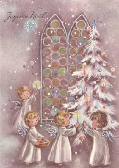 Il fallait ensuite décorer le sapin. Dans l'antiquité, les sapins furent d'abord décorés avec des pommes. Suite à une grande sécheresse, en 1858, il fallut inventer des boules. En quoi furent fabriquées ces boules dont la tradition perdure et que l'on trouve encore aujourd'hui ?