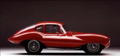 Près de 40 ans après le premier modèle, Alpha se replonge dans ses souvenirs avec la ... (complétez ! )