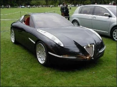 En 2001, avec quoi Alfa veut-il s'envoler ?