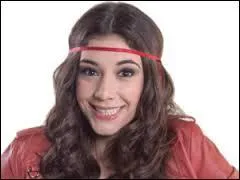 De qui Lucie est-elle amoureuse ?