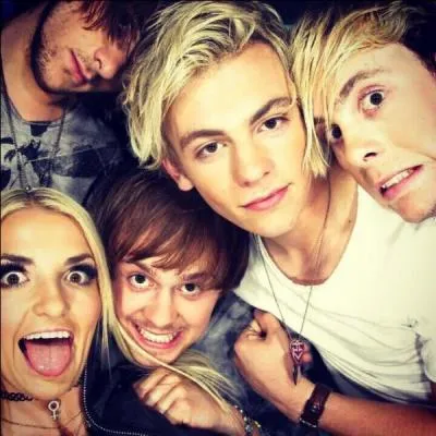 Quelles sont ses 3 couleurs préférées ?