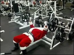 Histoire d'entretenir sa forme physique, le père Noël ne rechigne pas à soulever un peu de fonte. On raconte qu'il aurait jadis participé à une compétition olympique de cette activité appelée :