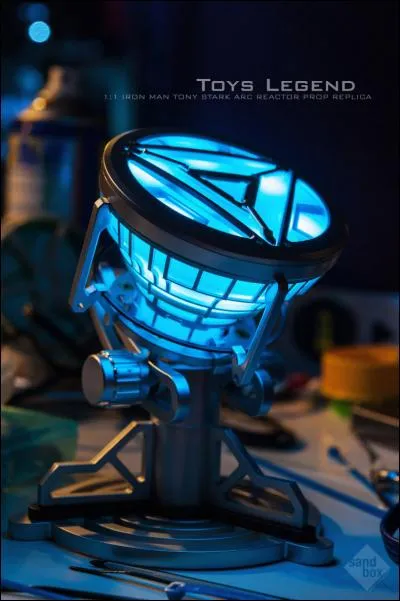 Comment s'appelle l'objet dans sa poitrine qui lui permet de rester en vie ?