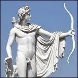 Qui aurait offert sa lyre en or  Apollon aprs lui avoir vol ses animaux ?