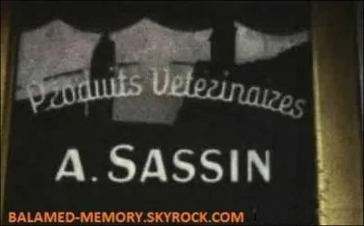 Où habite l'assassin dans le film réalisé par Henri-Georges Clouzot ?