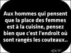 Combien de concurrents s'affrontent durant la phase des 'Qualifs' dans le jeu 'Tout le monde veut prendre sa place', présenté par Nagui sur France2 à midi ?