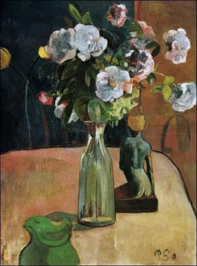 Qui a peint "Roses et statuette" ?