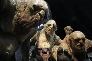 Comment s'appellent les trois trolls dans "Un voyage inattendu" ?