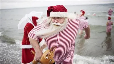 Dans ce pays, le père Noël peut aller admirer la statue de la petite Sirène !