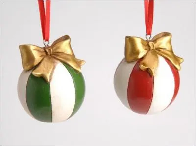 Qui ne pourrait pas avoir cette décoration pendue à son sapin de Noël ?