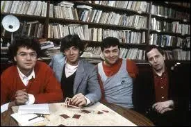 Dans le film "P.R.O.F.S" sorti en 1985, qui joue le rôle du professeur d'arts plastiques ?