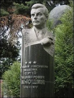 Février : Sergueï Iliouchine était un ingénieur soviétique qui travaillait dans...