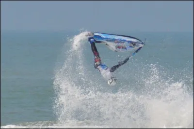 C'est le rendez-vous à ne pas manquer au Tréport au mois d'avril. Quel est ce grand show qui réunit de nombreuses nationalités autour de démonstrations de fly board, de quad, de basejump et de jetski ?