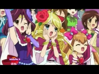 Qui est l'ainée des trois surs ?