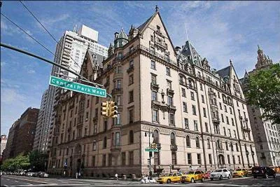 Dans quelle ville John Lennon a &eacute;t&eacute; assassin&eacute; ?