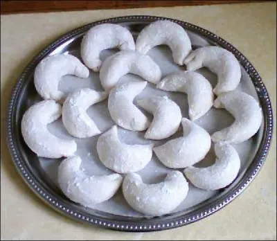 Dans quelle pâtisserie d'Afrique du Nord utilise-t-on l'eau de fleur d'oranger ?