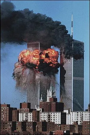 Hormis les tours jumelles, quel site a été touché par l'attentat du 11 septembre 2001 au États-Unis ?