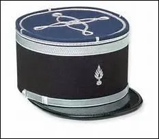 En 1990, qui sont surnommés "les gendarmes du monde" ?