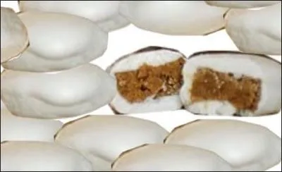 Que sont ces confiseries artisanales entourées d'une fine couche de meringue ?