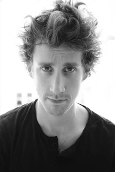 Comment s'appelle cet acteur ?