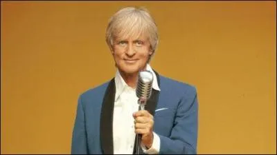 « Loin de toi je me demande pourquoi ma vie ressemble à une terre brûlée » A qui s'adresse ces belles paroles ?