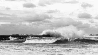 La marée est due à quoi ?