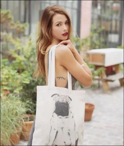 Comment se nomme cette jolie YouTubeuse beauté française qui a participé à 'Danse avec les stars' ?